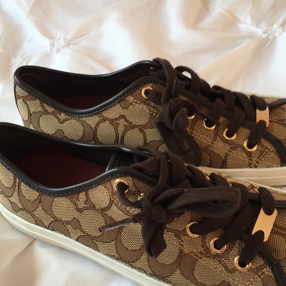 Coach lace ups
